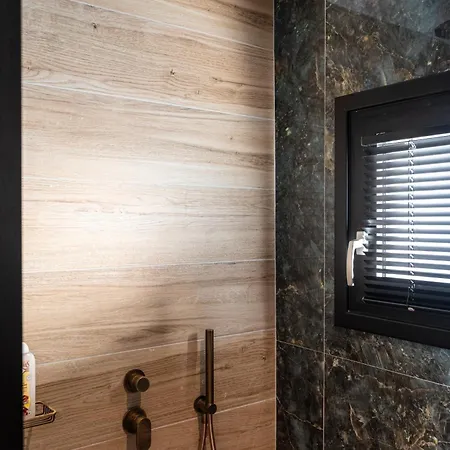 Soleluna 2-on The Beach-hot Tub-smart Apartment