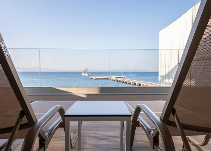 Soleluna 2-on The Beach-hot Tub-smart