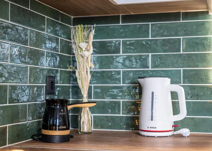 Апартаменты Soleluna 2-on The Beach-hot Tub-smart