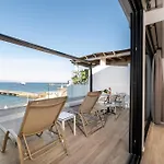 Soleluna 2-on The Beach-hot Tub-smart Appartement