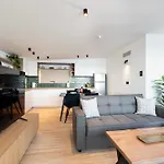 Appartement Soleluna 2-on The Beach-hot Tub-smart