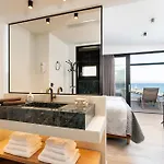 Appartement Soleluna 2-on The Beach-hot Tub-smart Kos