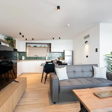 Daire Soleluna 2-on The Beach-hot Tub-smart