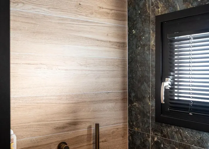 Soleluna 2-on The Beach-hot Tub-smart דירה